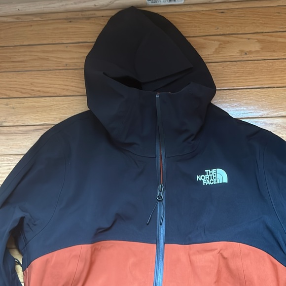 REDUCED!!!  NWOT Men’s light north face jacket - Picture 2 of 5